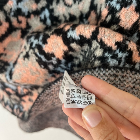 ZARA Floral Jacquard Knit Sweater Size Small - Picture 12 of 12